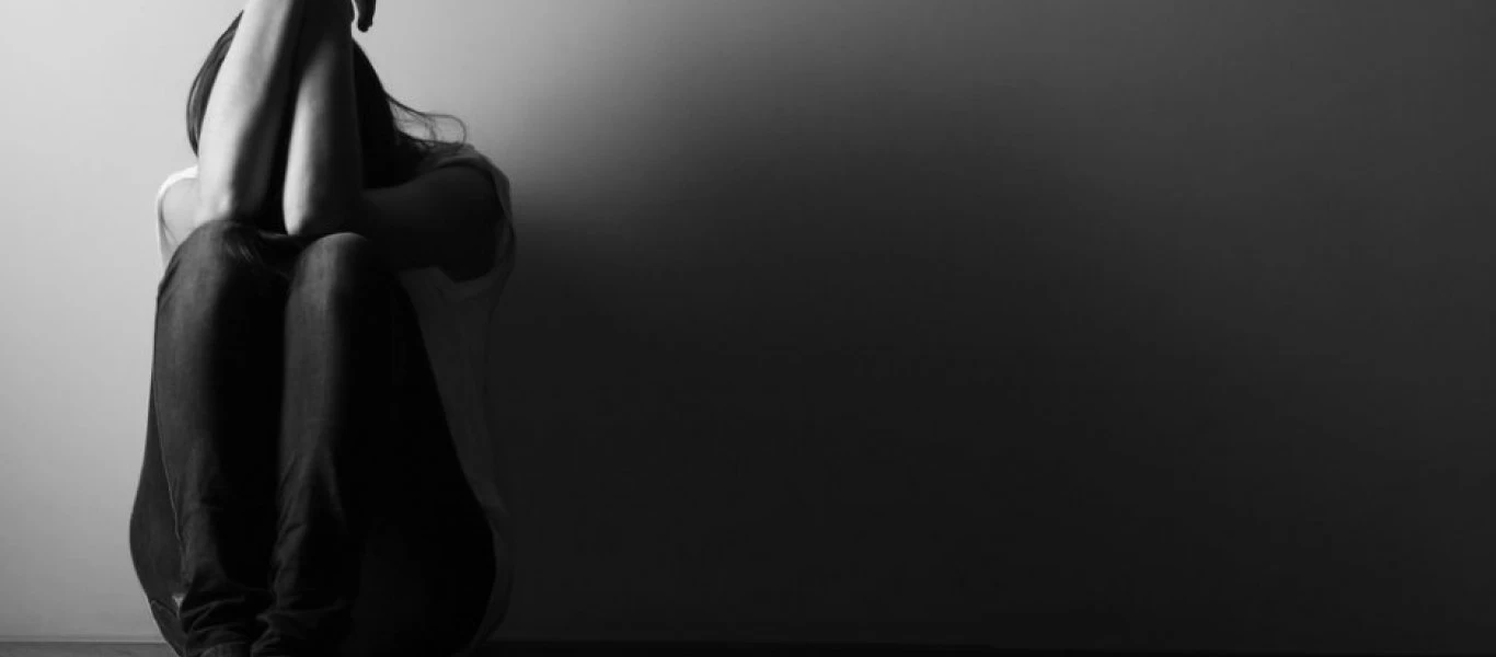 Αυτά είναι τα 8 ψέματα που λέμε στον εαυτό μας και σαμποτάρουν την ευτυχία μας